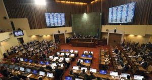 Cámara de Diputados aprueba proyecto que otorga titularidad docente a profesores a contrata