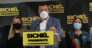 Sichel pide a RN suspender militancia de Raúl Torrealba por investigación en su contra
