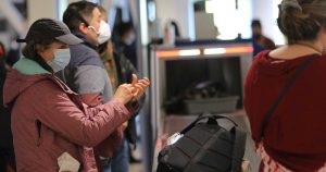 EE.UU. exigirá a los extranjeros estar vacunados contra el coronavirus para ingresar al país