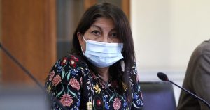 Elisa Loncon apunta a Piñera por negativa a incrementar asignaciones de la Convención