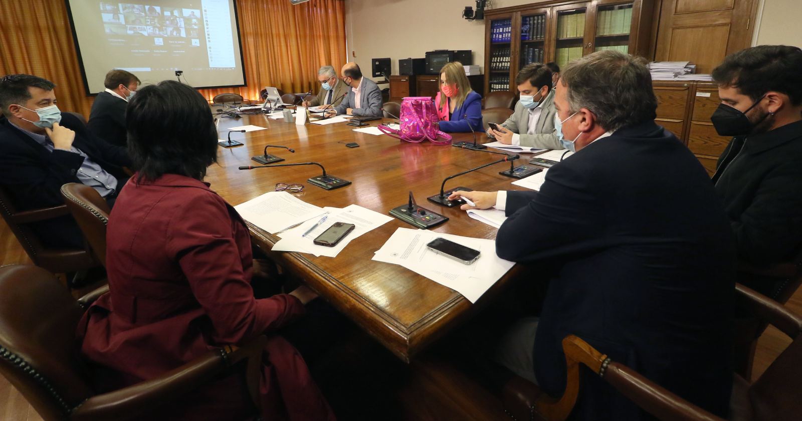 Comisión Constitución sala cuarto retiro