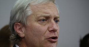 José Antonio Kast enfrenta agresión en visita a Puerto Natales