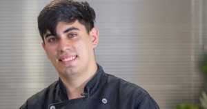 Ex ganador de MasterChef enseña a cocinar en app gratuita de recetas