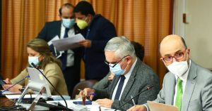 Matrimonio igualitario: Comisión eliminó concepto de género del contrato matrimonial