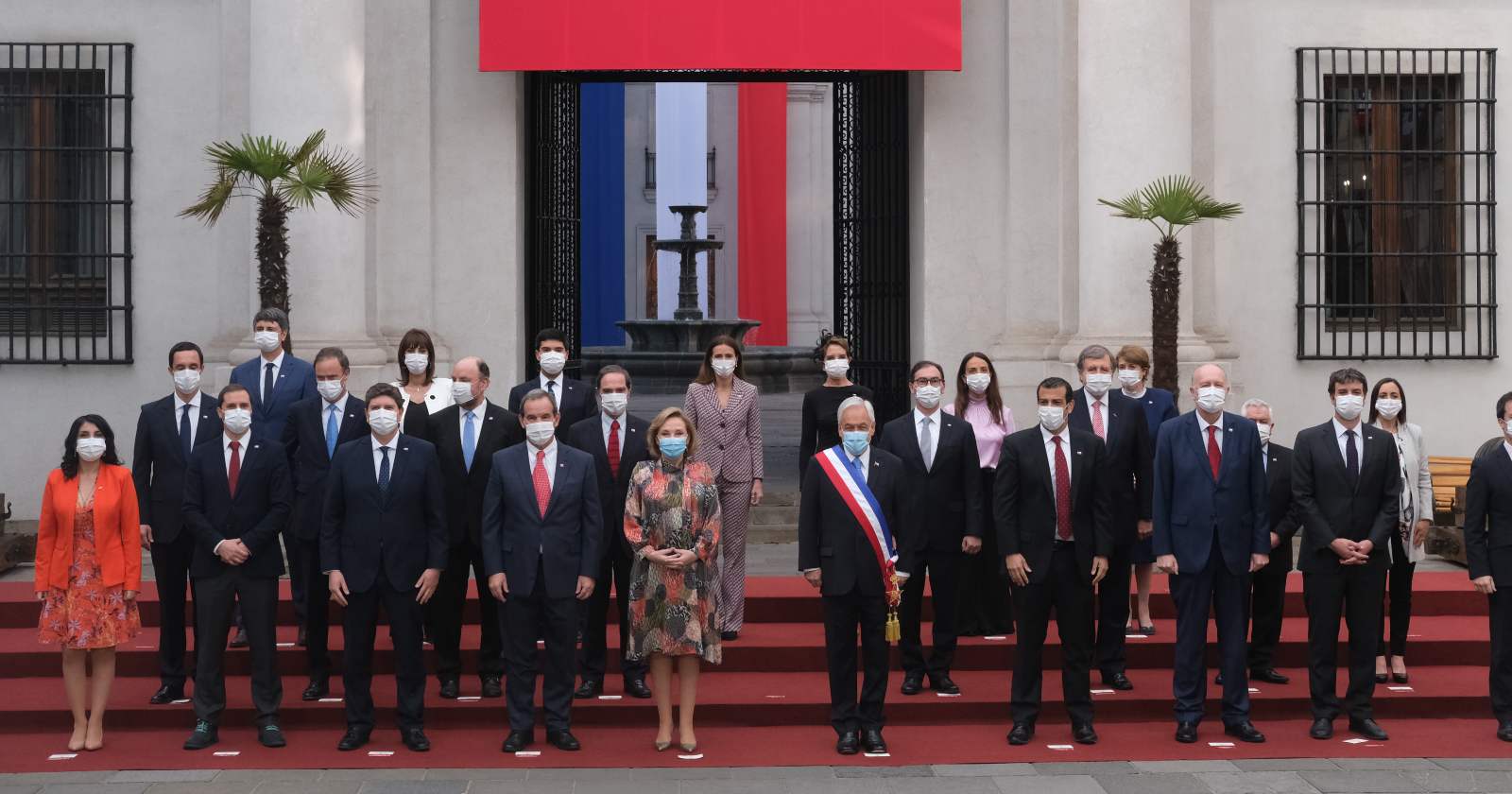 piñera foto oficial