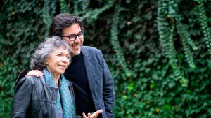 Isabel Parra: “La Violeta no le pertenece a la izquierda ni a la derecha”