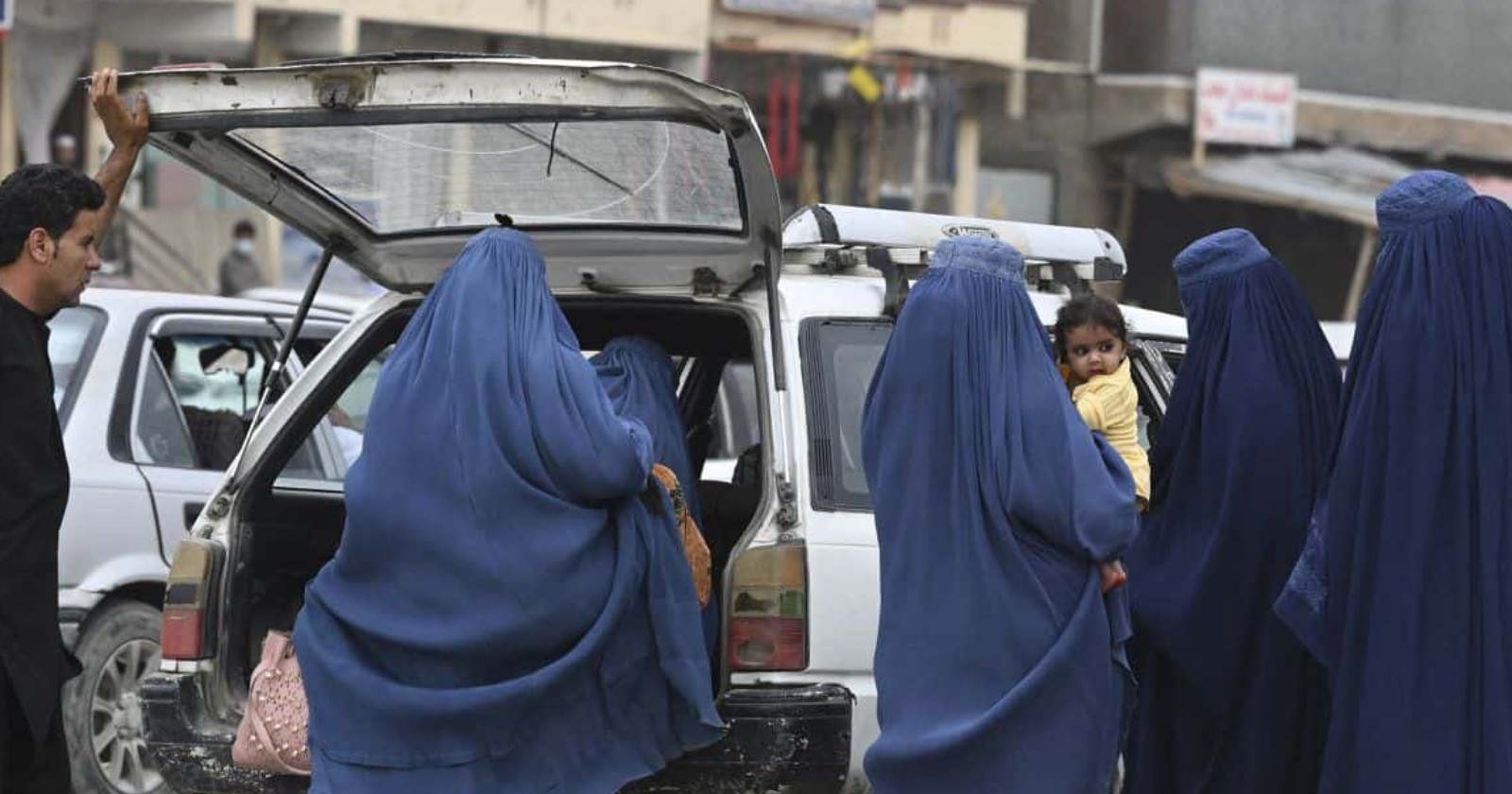 Talibanes deporte mujeres