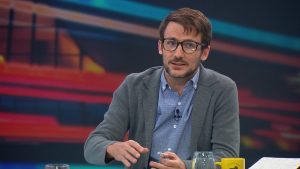 Coordinador del comando de Boric defiende revisión de tratados comerciales