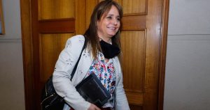 Senadora Van Rysselberghe se declara 