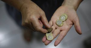 Encuesta UC: en septiembre se destruyeron 411 mil puestos de trabajo