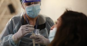 Minsal reportó 634 casos nuevos de COVID-19 y alza de positividad nacional al 2%