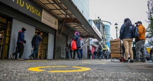 Bloomberg ubicó a Chile entre los 10 mejores países para vivir en pandemia