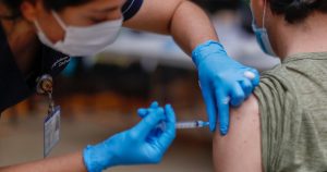 Argentina autoriza vacuna Sinopharm para niños desde los 3 años
