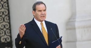 Allamand derriba argumentos de Boric y Jadue ante revisión de tratados: 