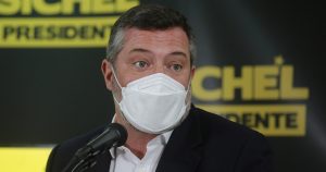 Sichel pide a Piñera “más aclaraciones” tras polémica por venta de minera Dominga