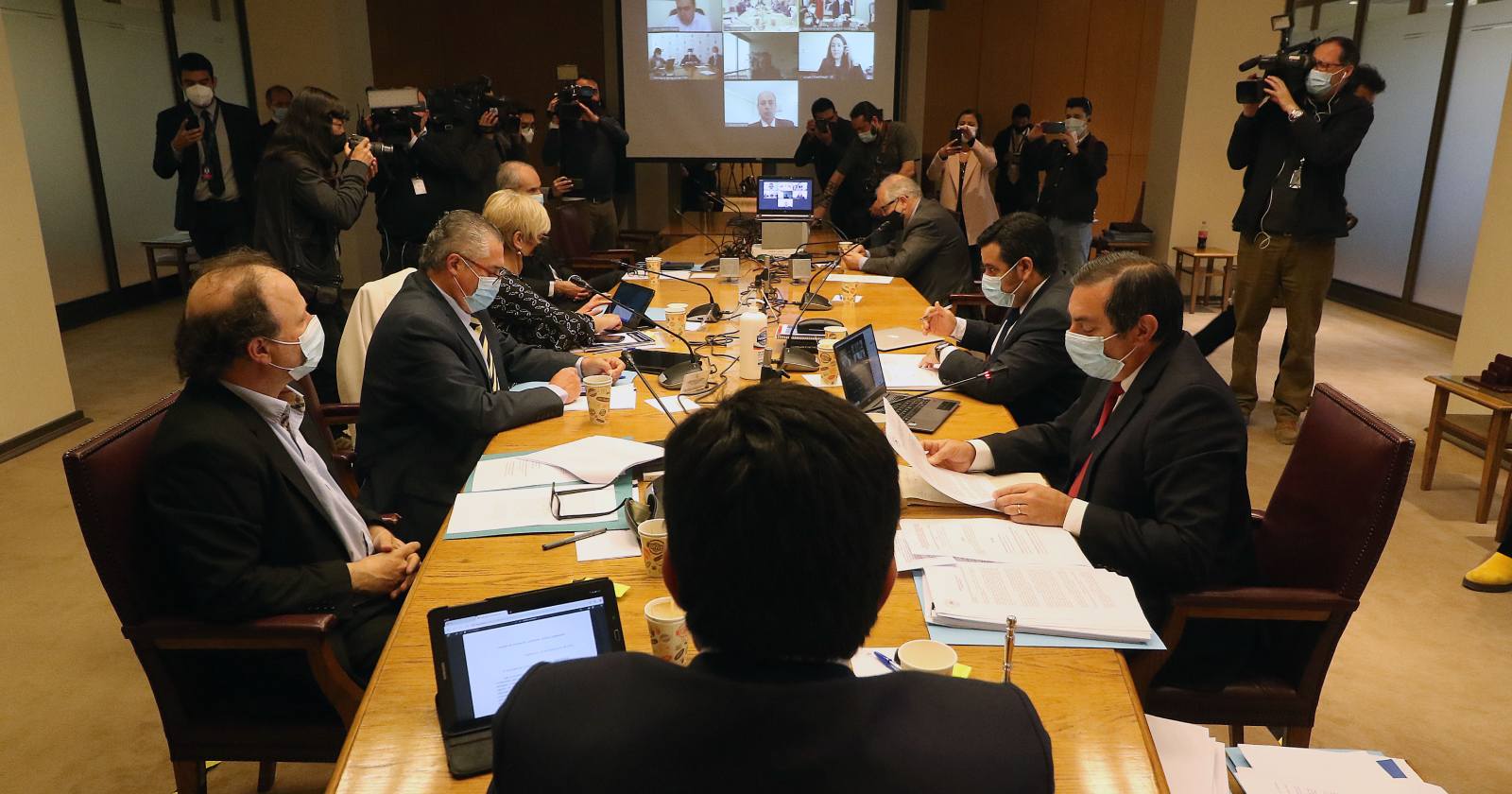 Comisión Constitución retiro