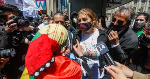 Tía Pikachu fue nuevamente increpada en medio de una manifestación