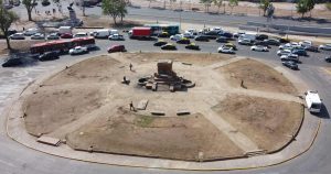 Gobierno retira escombros ubicados en perímetro de la estatua de Baquedano