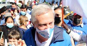 Pulso Ciudadano: Kast supera a Boric en carrera presidencial