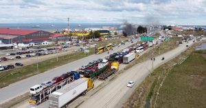 Gobierno alcanza acuerdo y frena alza de combustibles en Magallanes