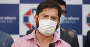 Coordinador programático de Boric no descarta eventual regulación de medios