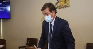 Defensa de Piñera concluye presentación: 