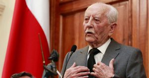 A los 104 años fallece Renán Fuentealba, fundador de la DC y firmante de la 