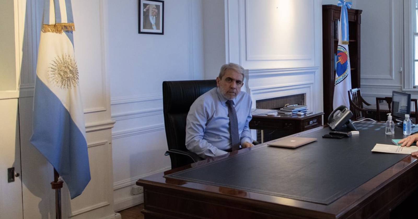 ministro de Seguridad dibujante