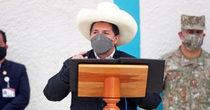 Gobierno de Perú recurrirá al TC si prospera la moción para expulsar a Castillo