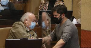 PC advierte a Boric: el programa se cumple “sí o sí”