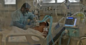 Balance COVID-19: casos nuevos superaron los dos mil y positividad rozó el 3%