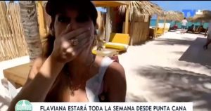 VIDEO - El chascarro que sufrió Flaviana Seeling por micrófono abierto en programa de TV+