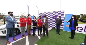 Concepción: Inauguran primer punto carga para autos eléctricos en un terminal aéreo de región