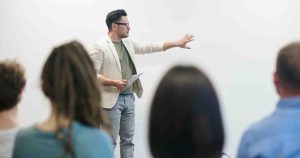 Lazan 3 mil becas y un reto global de emprendimiento para celebrar los 25 años de Santander Universidades