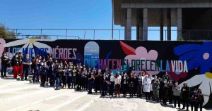 Arte de Sanar: Pintan murales en centros hospitalarios en agradecimiento al personal de salud