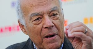 Economista Joseph Ramos reiteró que en el mundo político 