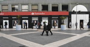 Premios Salmón APV 2021: Santander destaca como la gestora más galardonada