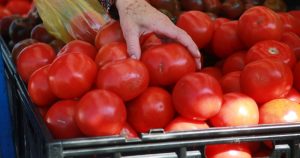 China pide a su población que almacene alimentos