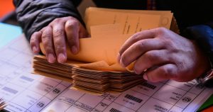 Servel publica nómina definitiva: revisa si eres vocal de mesa para la elección del 21 de noviembre
