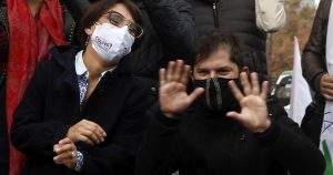 Gabriel Boric le quita el piso a Karina Oliva: 