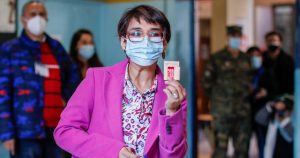 Pese a escándalo, Karina Oliva podría ser electa por 