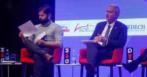 Encuesta Criteria: Boric y Kast empatan en el primer lugar con 25%