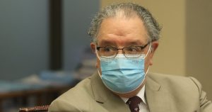 Huenchumilla pide a la DC apoyar incondicionalmente a Boric y dice que no tienen otra alternativa