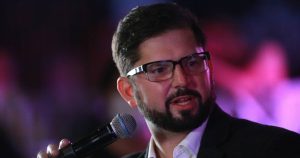 A pesar de giro en temas de seguridad, Boric vota contra extensión de estado de excepción en macrozona sur