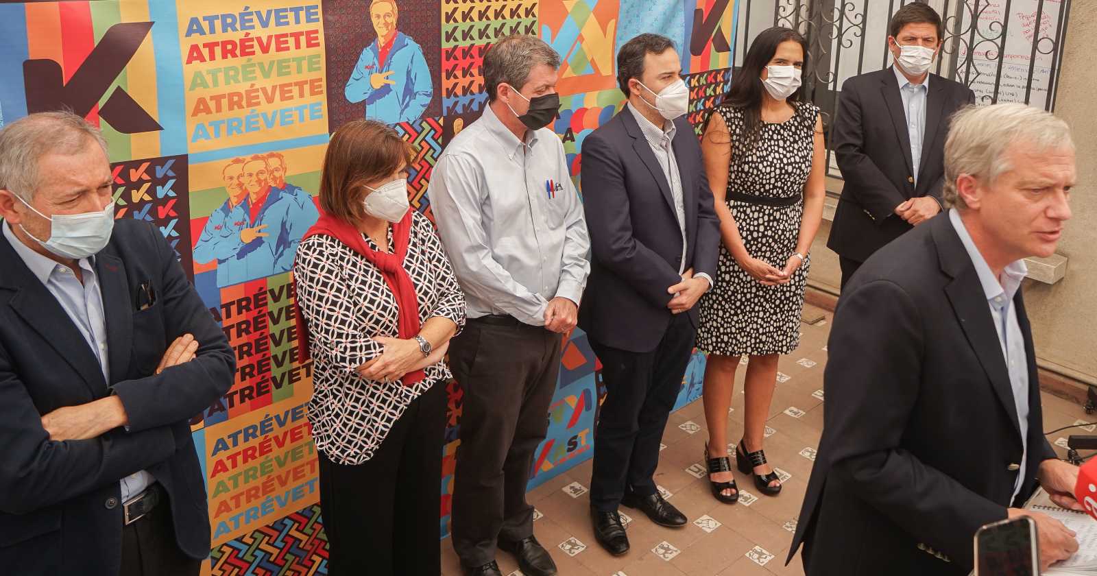 Kast equipo económico