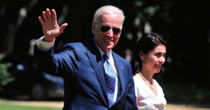 Médicos extirpan pólipo precanceroso a Joe Biden