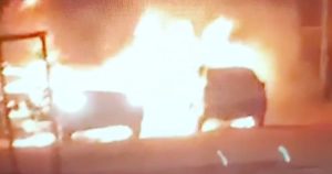 VIDEO - Ataque armado dejó cinco trabajadores heridos y dos vehículos quemados en Curanilahue