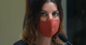 Confirmaron el romance: Maite Orsini llegó a votar con Gonzalo Valenzuela