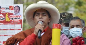 Presidente de Perú amenaza con quitar publicidad a medios, que según él, desinformen