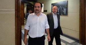 PC golpea la mesa: buscan ampliar gobierno pero sin 